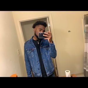 Meet your Posher, Damien